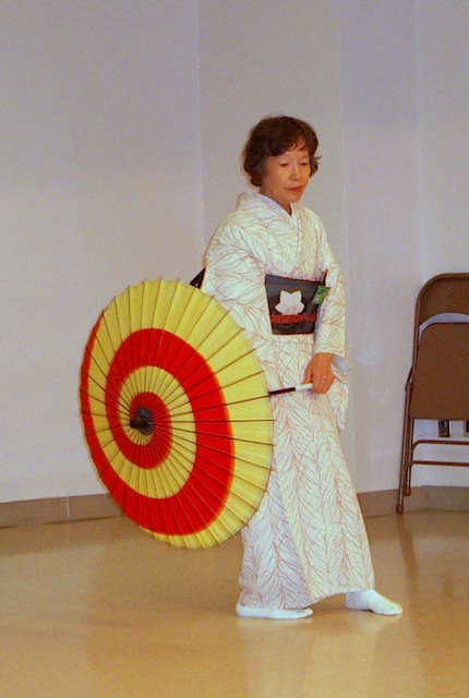 2006_Gifu_entertains_St._Louis_Club_at_farewell_dinner