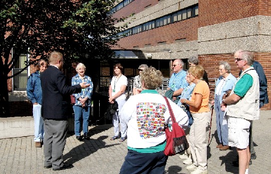 St. Louis Ambassadors Visit the Palmer School of Chiropractic